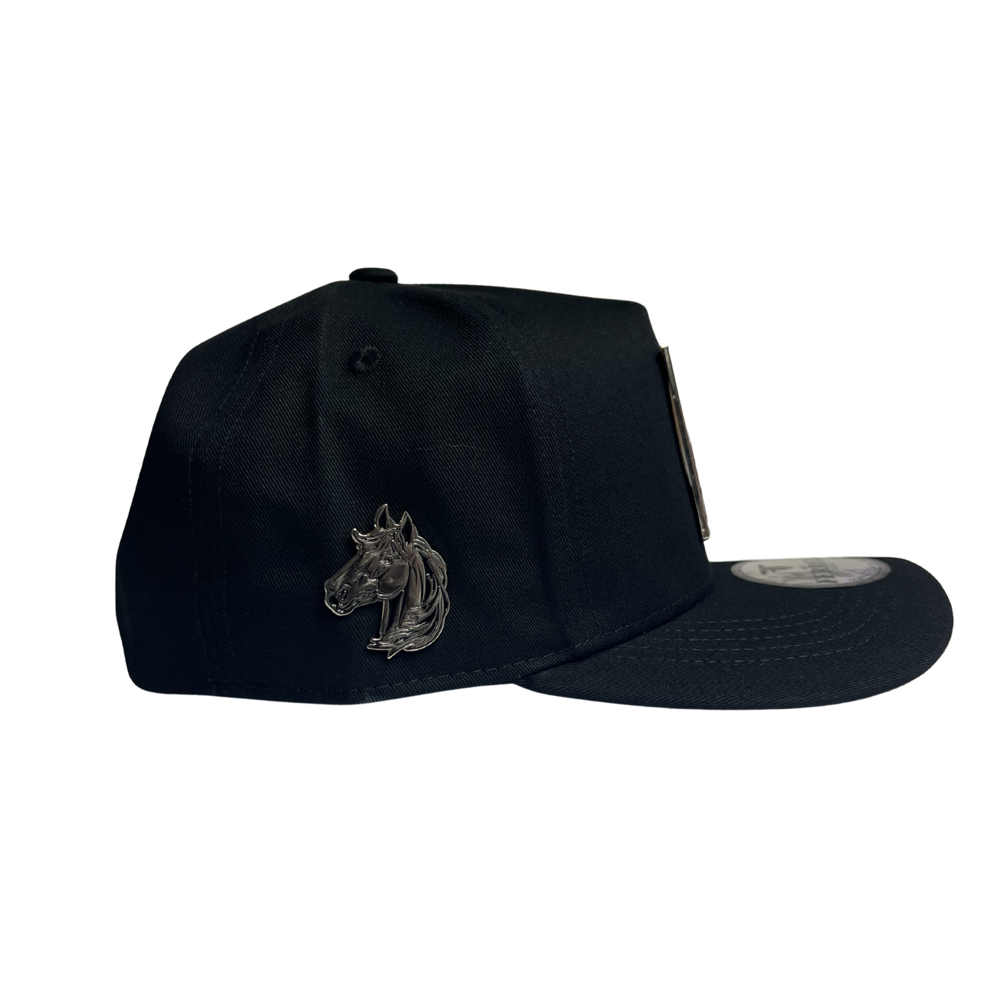 Ferreti Hats - Black Horse Metal Plate