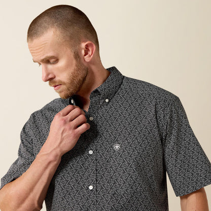 Ariat Men’s Tru S/S Shirt - Black Tossed Vines