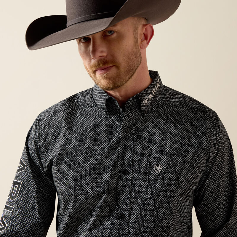 Ariat Dariel FTD L/S Shirt - Black Medallion Print