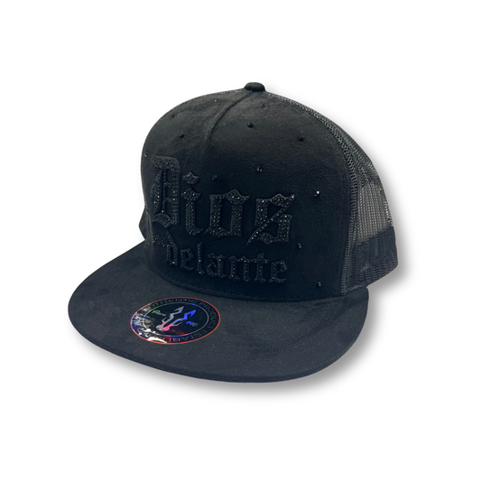 Puro 440 - Jeweled Dios Por Delante (Black)